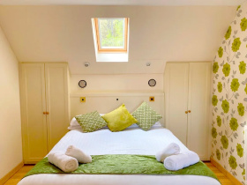 Lochside bedroom